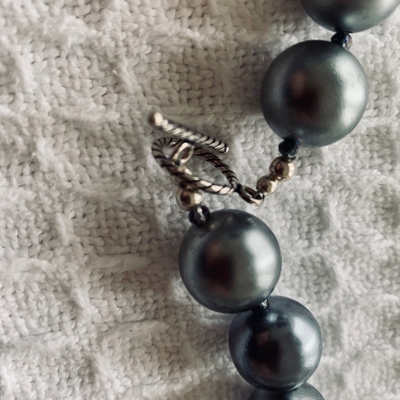 Large Pearl Choker - Picture 4 of 6